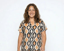 Lade das Bild in den Galerie-Viewer, Ciso sand pattern print top