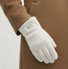 Load image into Gallery viewer, Teddy bear Gloves