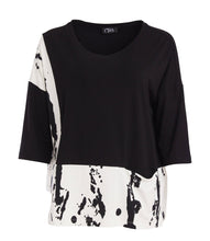 Load image into Gallery viewer, Ora round neck with print hem top