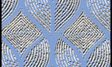 Lade das Bild in den Galerie-Viewer, Brandtex Graphic pattern print tops