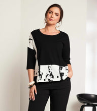 Load image into Gallery viewer, Ora round neck with print hem top
