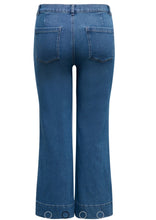 Cargar imagen en el visor de la galería, Only Carmakoma high waist flared fit jeans