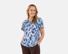 Load image into Gallery viewer, Brandtex abstract fern print top