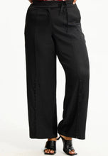 Charger l'image dans la galerie, Any Tuesday black Trousers with button details
