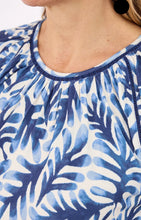 Load image into Gallery viewer, Brandtex abstract fern print top