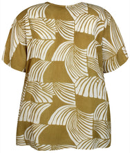 Load image into Gallery viewer, Zhenzi Keira 1452 graphic print tops