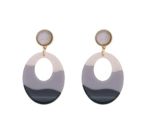 Load image into Gallery viewer, The Mai Oval earrings