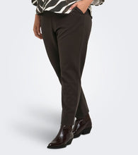 Lade das Bild in den Galerie-Viewer, Only Carmakoma Cargoldtrash regular fit soft trousers