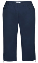 Lade das Bild in den Galerie-Viewer, Zhenzi Jazzy fit 3/4 cropped trousers
