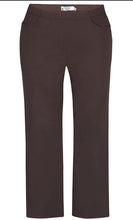 Load image into Gallery viewer, Zhenzi jazzy fit jeggings with pockets