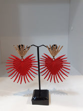 Load image into Gallery viewer, Fan effect statement earrings
