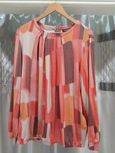 Load image into Gallery viewer, Signature abstract print Tops
