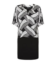 Load image into Gallery viewer, Brandtex black and White Dress
