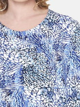 Load image into Gallery viewer, Brandtex abstract pattern print tops
