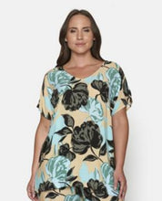 Load image into Gallery viewer, Ciso large floral print tops
