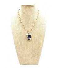 Load image into Gallery viewer, Chain and pendant  short necklace
