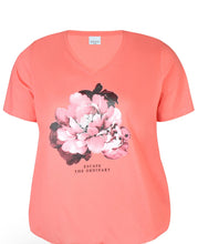 Load image into Gallery viewer, Zhenzi floral motif t-shirts
