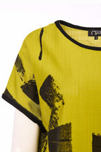 Load image into Gallery viewer, Ora Blurred pattern print top

