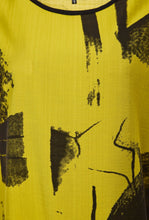 Load image into Gallery viewer, Ora Blurred pattern print top
