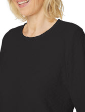 Lade das Bild in den Galerie-Viewer, Brandtex textured tops
