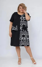 Load image into Gallery viewer, Script effect print dresses
