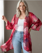 Lade das Bild in den Galerie-Viewer, Only Carmakoma floral print kimono
