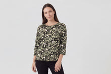 Charger l'image dans la galerie, Signature green abstract circle print top
