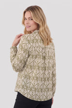 Load image into Gallery viewer, Brandtex abstract leaf pattern print top
