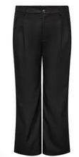 Lade das Bild in den Galerie-Viewer, Only Carmakoma Carbaia wide leg fit linen mix Trousers
