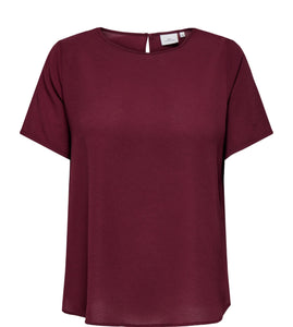 Only Carmakoma Carvica tops