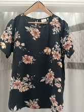 Load image into Gallery viewer, Only Carmakoma Carvice round Neckline tops
