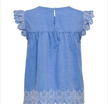 Load image into Gallery viewer, Only Carmakoma 100% cotton cap sleeves top
