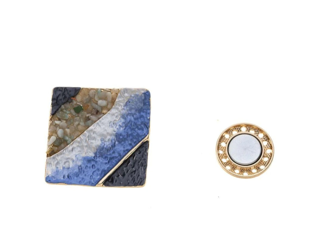 The Square magnetic brooches