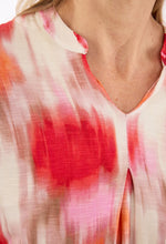 Load image into Gallery viewer, Signature 3/4 sleeve abstract print tops
