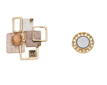 Lade das Bild in den Galerie-Viewer, The Ophelia Magnetic Brooches
