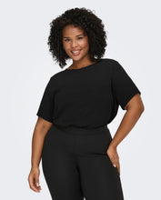 Charger l'image dans la galerie, Only Carmakoma Carvica tops
