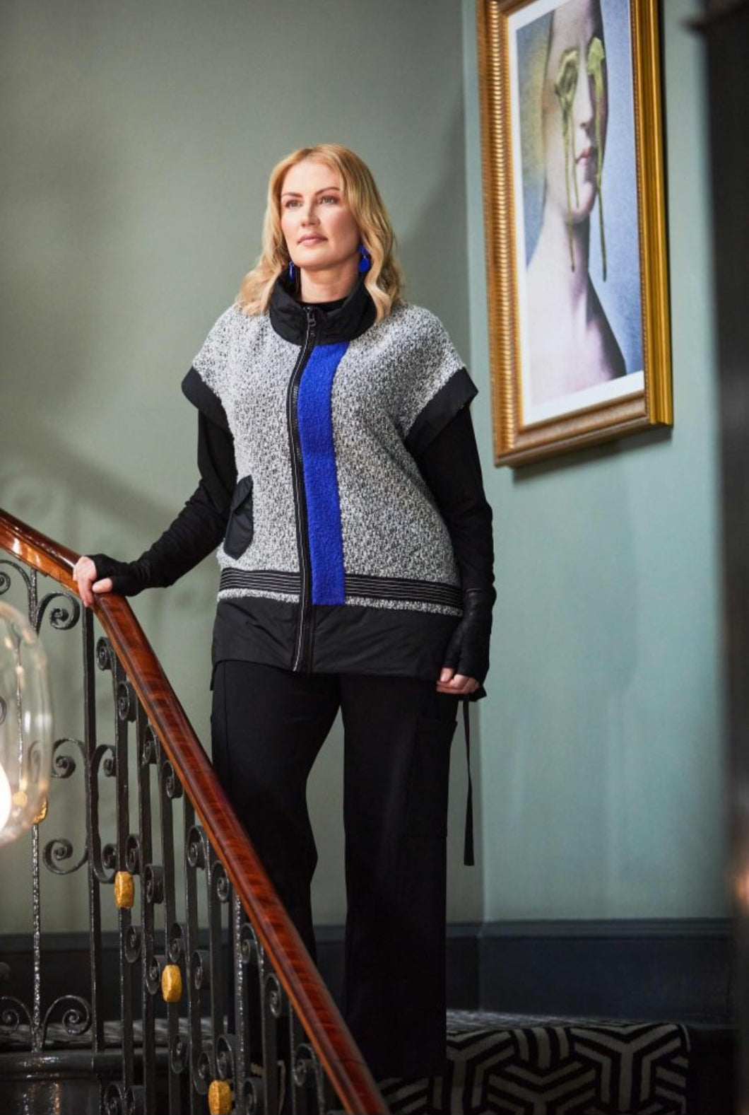 Ora sleeveless wool mix jacket