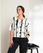 Load image into Gallery viewer, Ora round Neckline contrast hem band top
