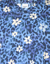 Load image into Gallery viewer, Zhenzi Sylva floral abstract print Tops
