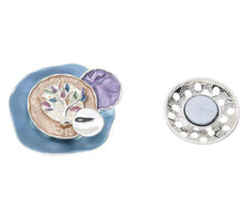 Load image into Gallery viewer, Tree of life with 5 circles Magnetic Brooches
