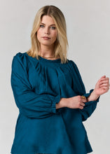 Lade das Bild in den Galerie-Viewer, Studio Margaret top
