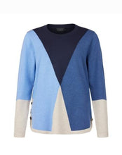 Load image into Gallery viewer, Brandtex 4 colour knit jumpers
