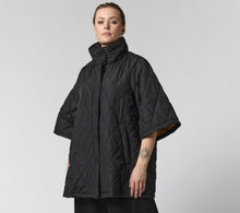 Load image into Gallery viewer, Gozzip black label short sleeved Quilted jacket
