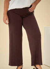 Load image into Gallery viewer, Anvito straight leg Trousers
