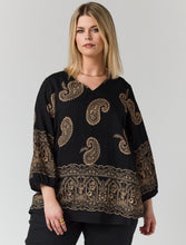 Lade das Bild in den Galerie-Viewer, Studio  Emmy paisley print top
