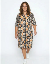 Load image into Gallery viewer, Ciso Sand Graphic pattern print dress
