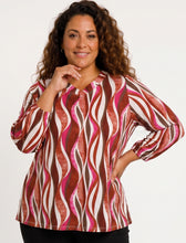 Lade das Bild in den Galerie-Viewer, Zhenzi Lexie abstract print tops
