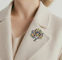 Lade das Bild in den Galerie-Viewer, Tree of life (tree)magnetic brooches
