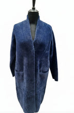 Charger l'image dans la galerie, MXO faux fur 3/4 length coats
