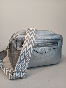 The Classic Crossover bags